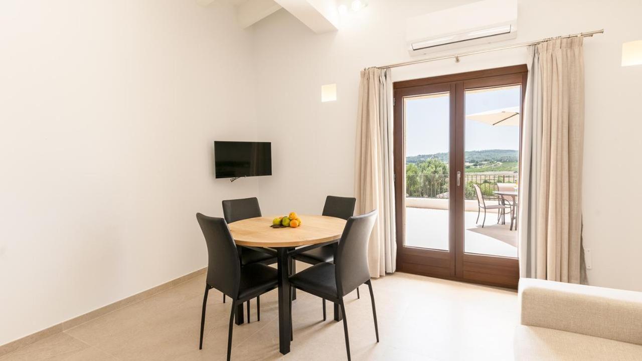 Agroturismo Son Calo Villa Petra  Ngoại thất bức ảnh